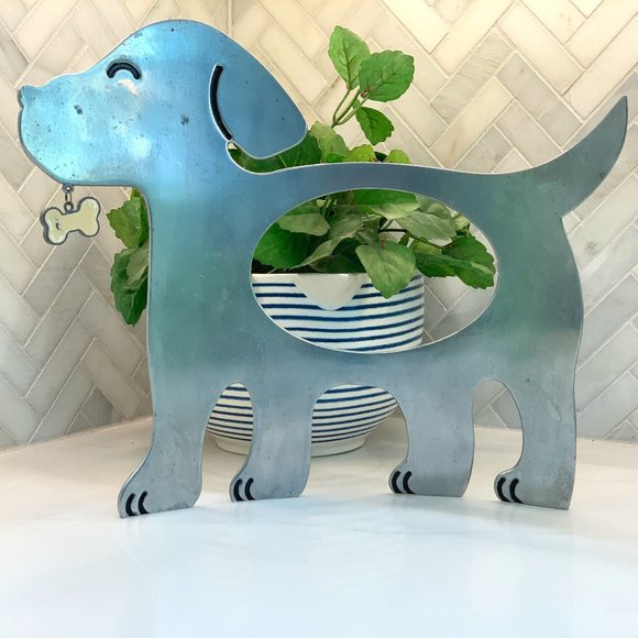 Vintage Concave Aluminum Doggie Frame - Picture 1 of 15